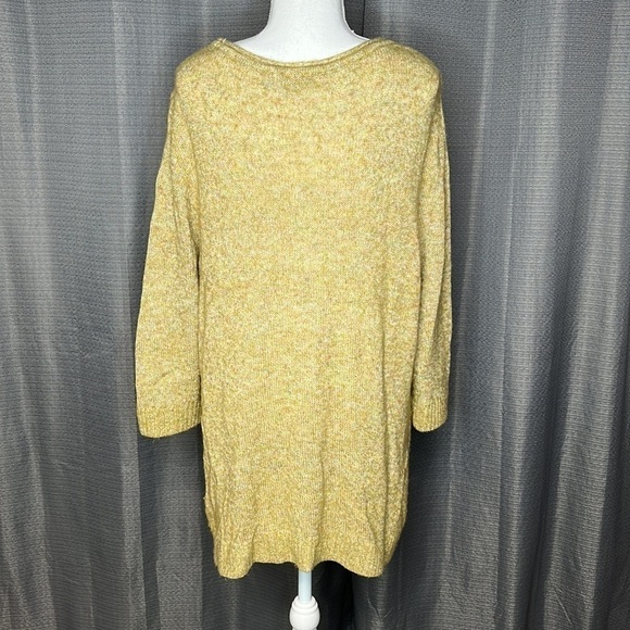 CJ BANKS 1X MUSTARD GREEN LONG SLEEVED KNIT SWEATER - Picture 4 of 6